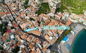 Aparthotel Antica Repubblica In Amalfi Center At 100Mt From The Sea